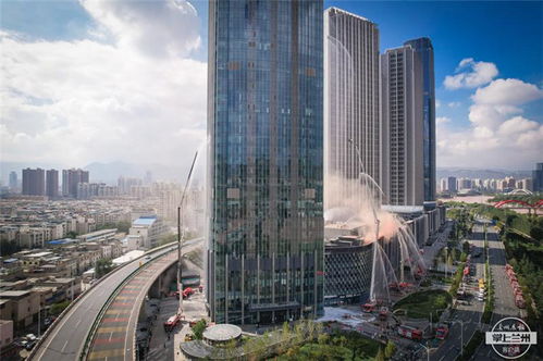 烈焰鑄盾，實戰礪兵——蘭州舉行大型商業綜合體滅火救援實戰演練側記